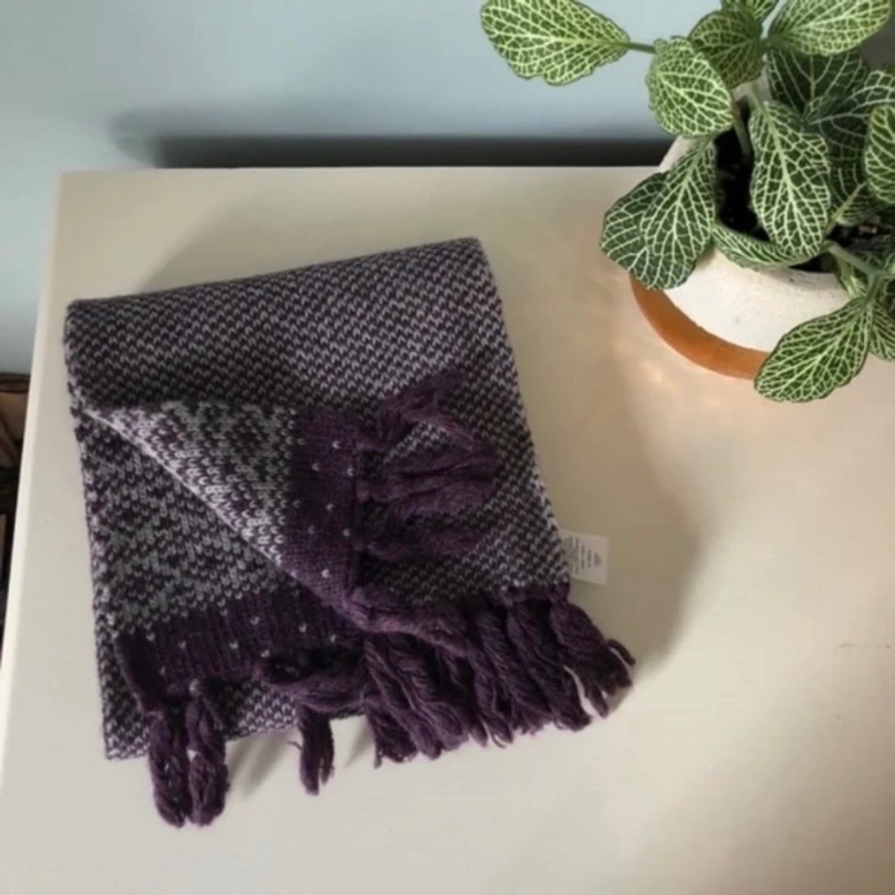 Talbots Wool Knit Patterned Scarf